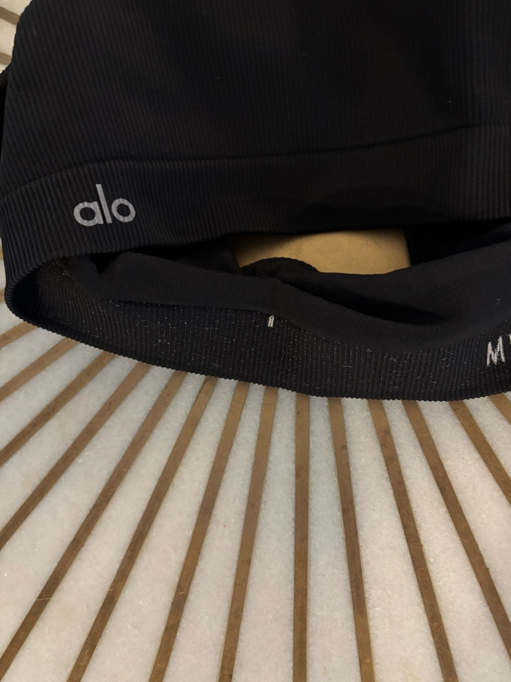 Alo Seamless Ribbed Favorite Bra - Picture 7 of 8